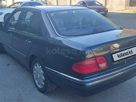 Mercedes-Benz E 280 1997 года за 3 800 000 тг. в Талдыкорган – фото 14