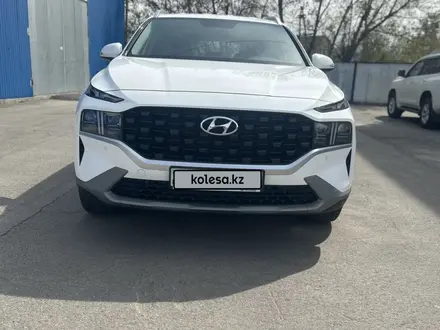 Hyundai Santa Fe 2023 года за 17 200 000 тг. в Алматы