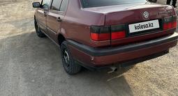 Volkswagen Vento 1993 года за 950 000 тг. в Шолаккорган – фото 3