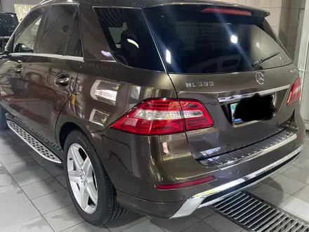 Mercedes-Benz ML 500 2013 года за 18 000 000 тг. в Алматы – фото 3