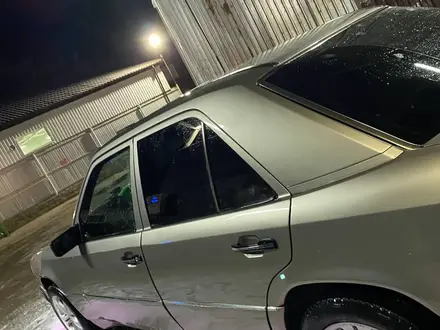 Mercedes-Benz E 230 1990 года за 1 700 000 тг. в Экибастуз – фото 8