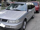 Volkswagen Passat 1994 годаүшін2 500 000 тг. в Усть-Каменогорск – фото 2