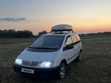 Volkswagen Sharan 1996 годаүшін2 650 000 тг. в Астана