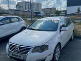 Volkswagen Passat 2006 годаүшін3 000 000 тг. в Усть-Каменогорск – фото 3