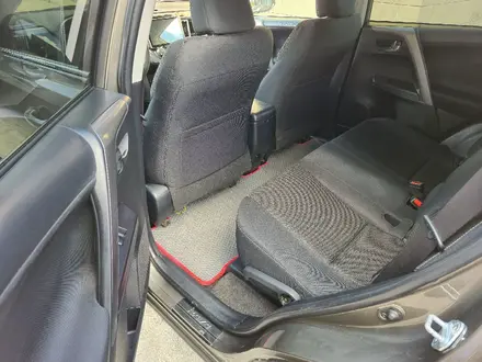 Toyota RAV4 2016 года за 9 800 000 тг. в Астана – фото 10