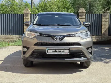 Toyota RAV4 2016 года за 9 800 000 тг. в Астана – фото 3