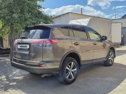 Toyota RAV4 2016 года за 9 800 000 тг. в Астана – фото 5