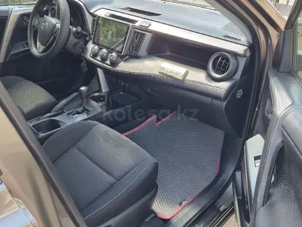Toyota RAV4 2016 года за 9 800 000 тг. в Астана – фото 8