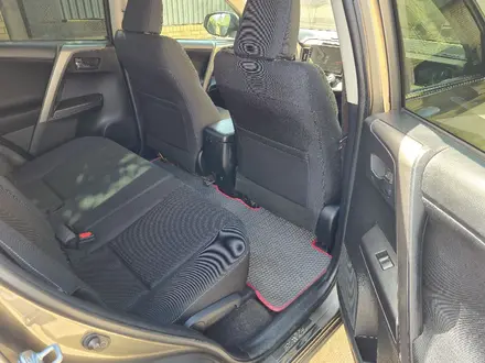 Toyota RAV4 2016 года за 9 800 000 тг. в Астана – фото 9