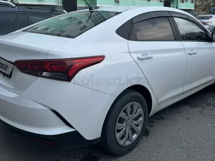 Hyundai Accent 2022 года за 9 000 000 тг. в Актау – фото 4