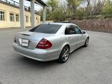 Mercedes-Benz E 500 2003 года за 5 400 000 тг. в Тараз – фото 5