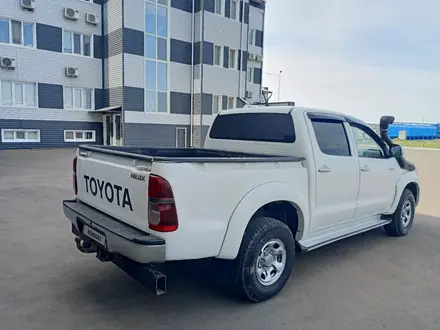 Toyota Hilux 2014 года за 8 500 000 тг. в Уральск – фото 4