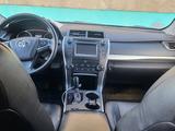 Toyota Camry 2015 годаүшін10 300 000 тг. в Семей – фото 3