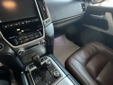 Toyota Land Cruiser 2016 года за 32 000 000 тг. в Атырау – фото 5