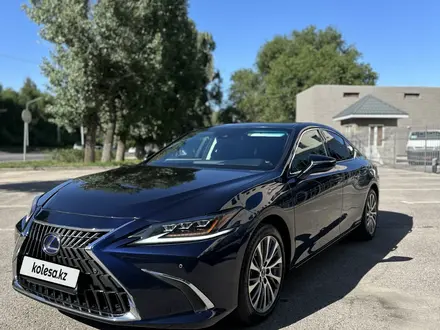 Lexus ES 300h 2020 года за 16 000 000 тг. в Алматы – фото 2