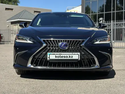 Lexus ES 300h 2020 года за 16 000 000 тг. в Алматы – фото 4