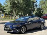 Lexus ES 300h 2020 года за 16 000 000 тг. в Алматы