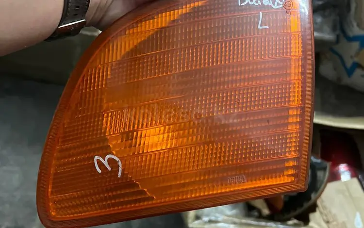 Передние поворотники Mercedes-Benz vito, V-class w638 за 12 000 тг. в Караганда