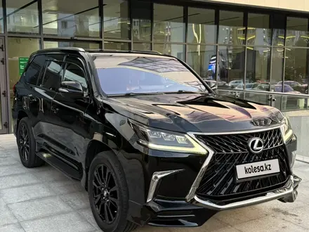 Lexus LX 570 2018 года за 50 000 000 тг. в Алматы – фото 2