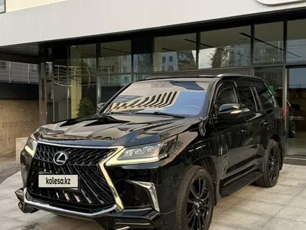 Lexus LX 570 2018 года за 50 000 000 тг. в Алматы