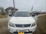 Mitsubishi Outlander 2008 года за 4 000 000 тг. в Уральск – фото 2