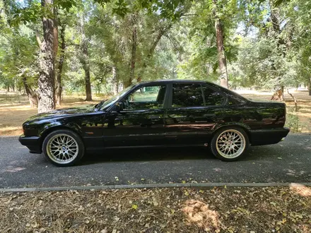 BMW 540 1995 года за 8 000 000 тг. в Алматы – фото 6