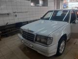 Mercedes-Benz E 260 1992 года за 1 200 000 тг. в Астана – фото 2