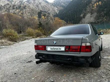 BMW 525 1993 года за 2 050 000 тг. в Есик – фото 3