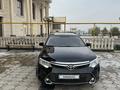 Toyota Camry 2015 года за 9 800 000 тг. в Шымкент – фото 5