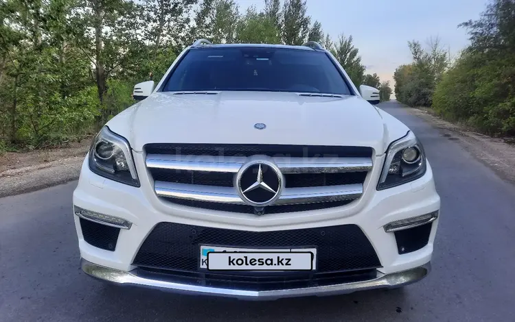 Mercedes-Benz GL 400 2014 годаfor20 000 000 тг. в Караганда