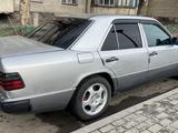 Mercedes-Benz E 280 1993 года за 1 700 000 тг. в Талдыкорган – фото 4