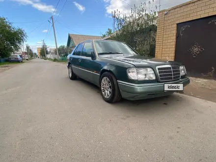 Mercedes-Benz E 200 1993 года за 2 000 000 тг. в Павлодар – фото 2