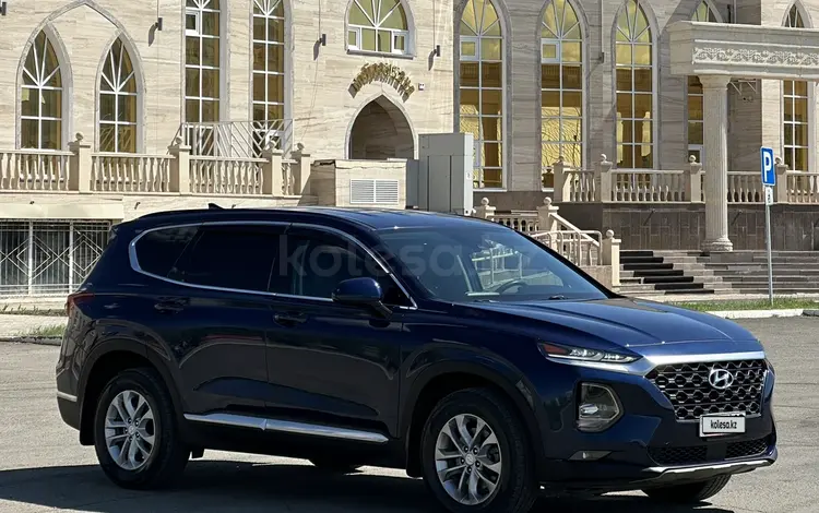 Hyundai Santa Fe 2019 годаүшін10 800 000 тг. в Уральск