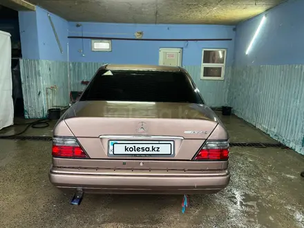 Mercedes-Benz E 200 1994 года за 2 100 000 тг. в Кызылорда – фото 8