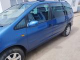 Volkswagen Sharan 1998 года за 4 000 000 тг. в Актобе – фото 2