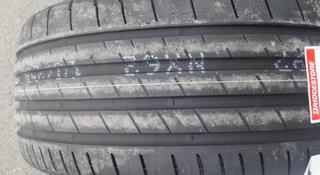 Шины Bridgestone 295/35/r20 S007 за 70 000 тг. в Алматы