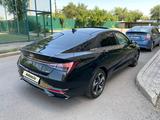 Hyundai Elantra 2022 годаүшін10 500 000 тг. в Алматы – фото 2