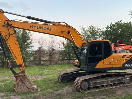 Hyundai  R220LC 2022 года за 33 000 000 тг. в Шымкент – фото 2