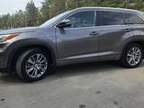 Toyota Highlander 2015 года за 15 000 000 тг. в Костанай