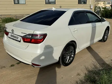Toyota Camry 2016 года за 12 300 000 тг. в Караганда – фото 2