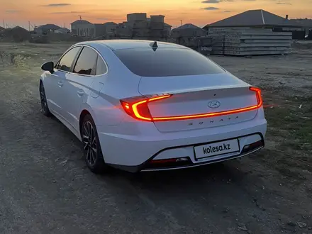 Hyundai Sonata 2021 года за 10 200 000 тг. в Жезказган – фото 9