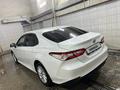 Toyota Camry 2021 годаүшін16 100 000 тг. в Актобе – фото 18