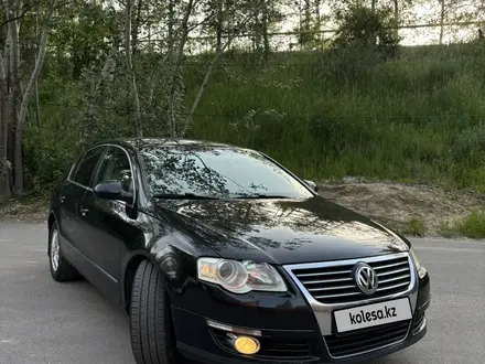 Volkswagen Passat 2010 года за 3 500 000 тг. в Алматы – фото 2