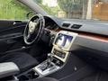 Volkswagen Passat 2010 года за 3 500 000 тг. в Алматы – фото 14