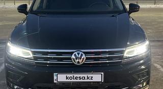 Volkswagen Tiguan 2018 года за 11 200 000 тг. в Астана