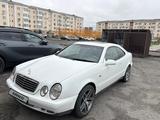 Mercedes-Benz CLK 320 1998 годаүшін2 800 000 тг. в Алматы