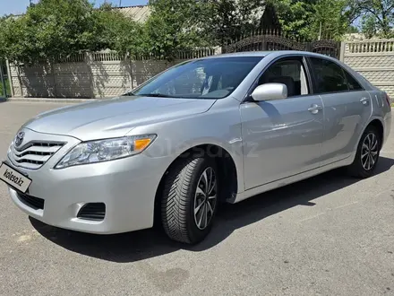 Toyota Camry 2010 года за 8 500 000 тг. в Алматы – фото 2