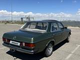 Mercedes-Benz E 300 1982 годаfor1 200 000 тг. в Актау – фото 5