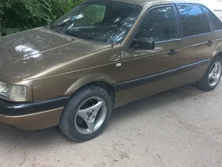 Volkswagen Passat 1988 года за 900 000 тг. в Тараз