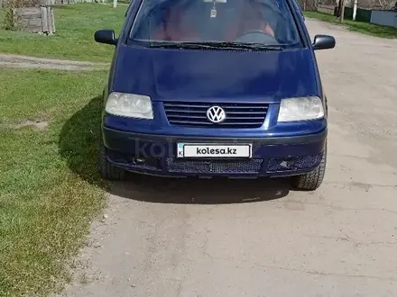 Volkswagen Sharan 2001 года за 3 500 000 тг. в Тайынша – фото 3